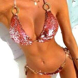 BRAND NEW BEACH BUNNY SIREN SONG PINK GOLD BIKINI TOP SIZE XS